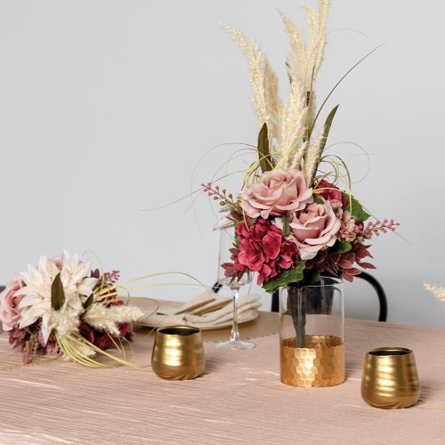 by_rose-hydrangea-heather-dahlia-mixedfoliage-elsa-tegan